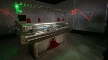 日本3D针织机首现中国：织一件毛衣90分钟，无接缝口