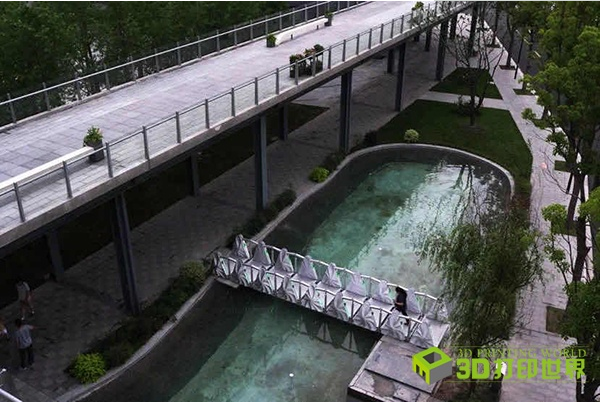 中国首座3D打印的伸缩桥亮相上海，安装重力自动预警系统